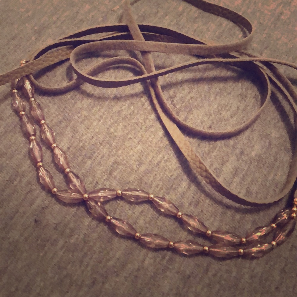 Tie around choker💫